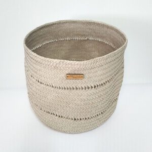 Cesta artesanal natural média