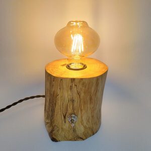 Candeeiro de mesa de freixo