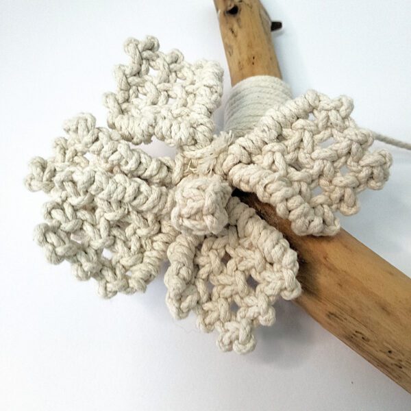 Macramé em tronco maior
