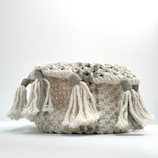 Cesto multiusos em macramé