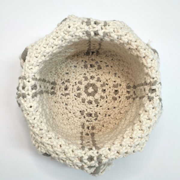 Cesto multiusos em macramé