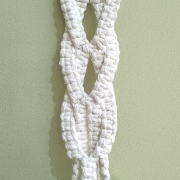 Suporte para vaso em macramé branco