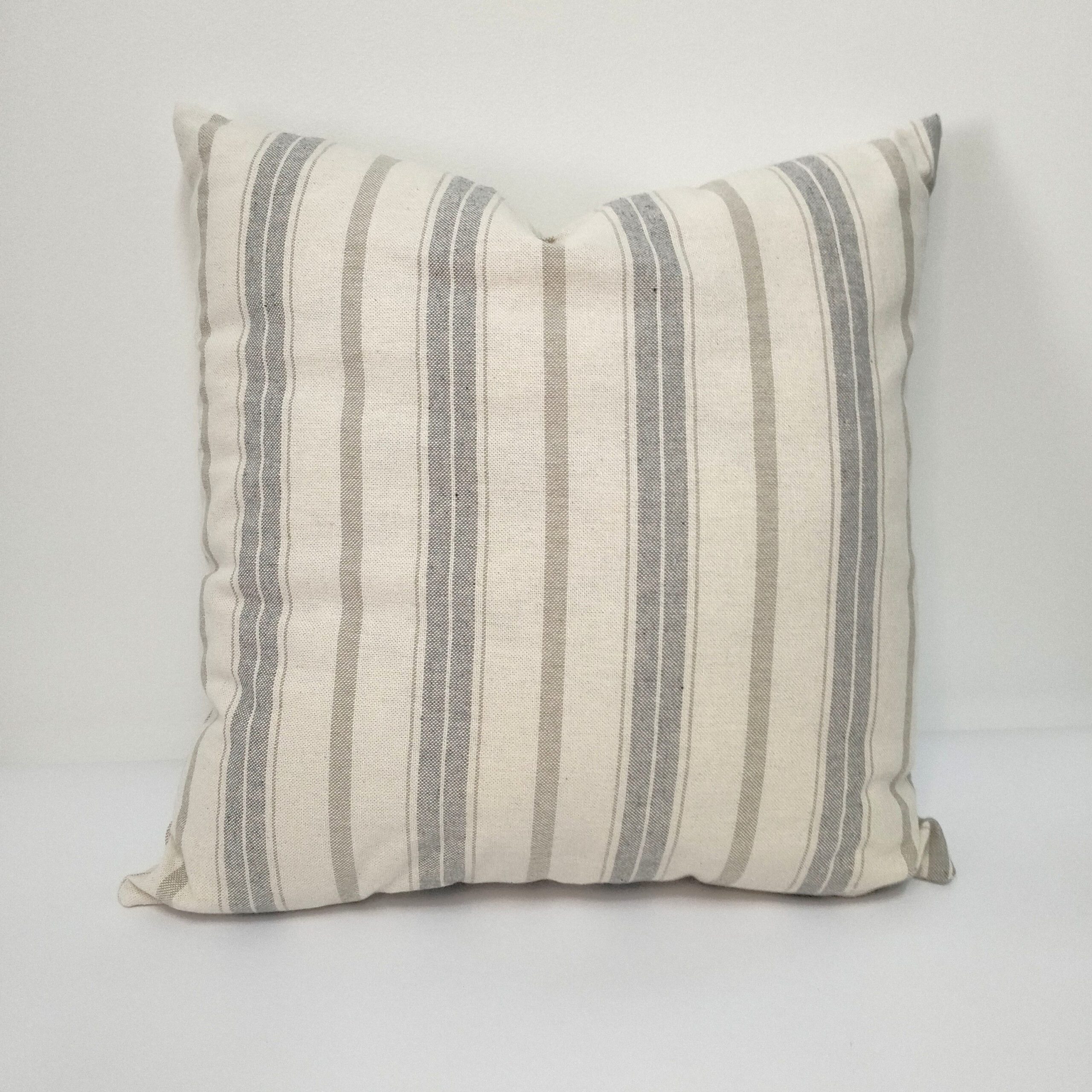 Almofada quadrada riscas