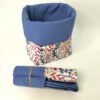 Cesto azul e bordeaux