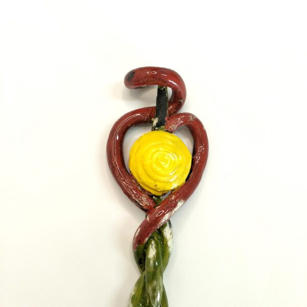 amarelo e vermelho