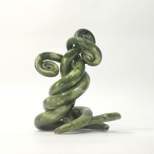 Escultura torcida verde