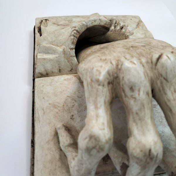 Escultura Maria Gancha