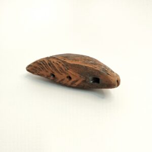 Ocarina artesanal em barro vermelho