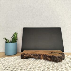 Suporte para tablet em madeira de sobreiro